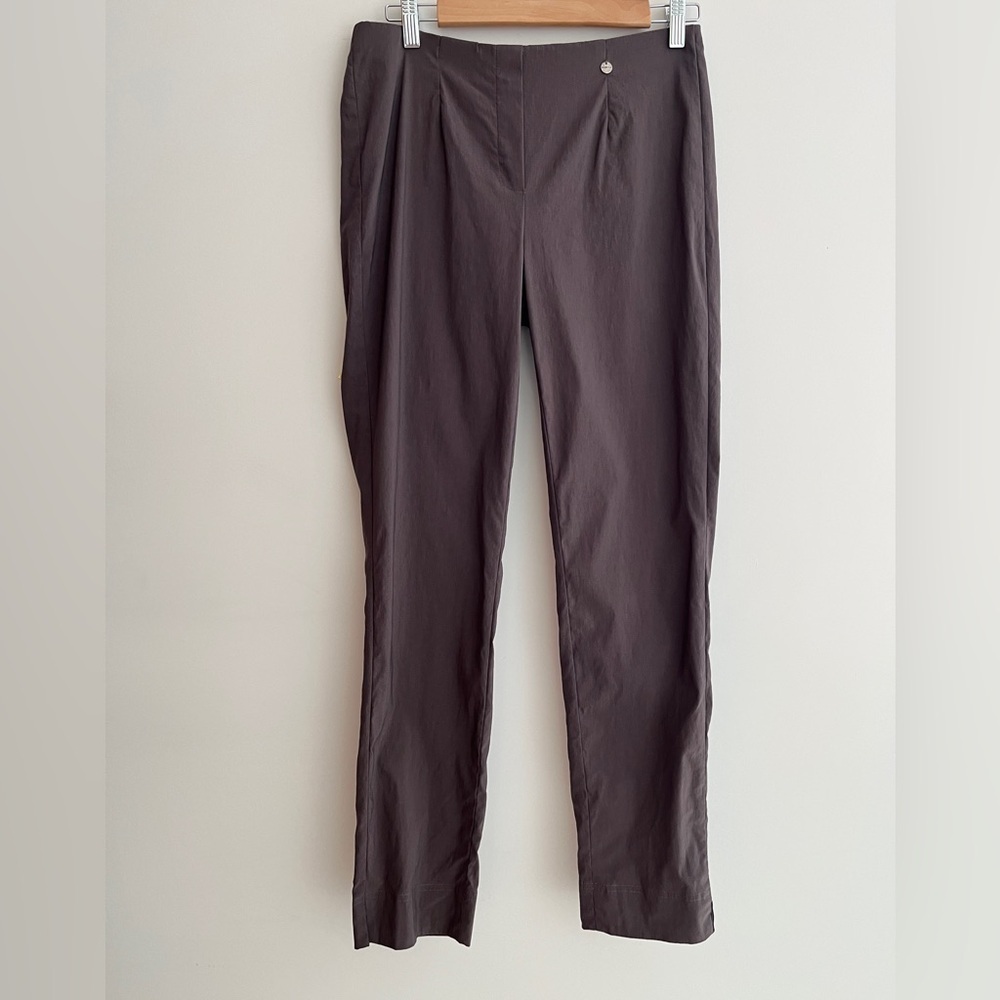 ROBELL Taupe Stretch Pull On Trousers Model Marie Travel Office Smart Casual